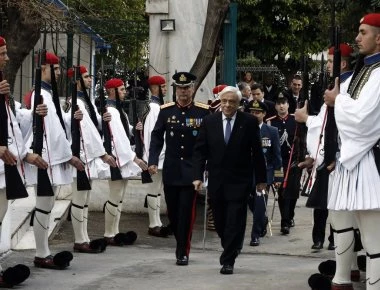 Παυλόπουλος σε Προεδρική Φρουρά: «Κάθε επίσκεψη σας, μια λάμψη από Ελλάδα»